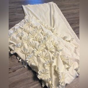 EUC LUSH DECOR Ruffle Shower Curtain 72”x72”